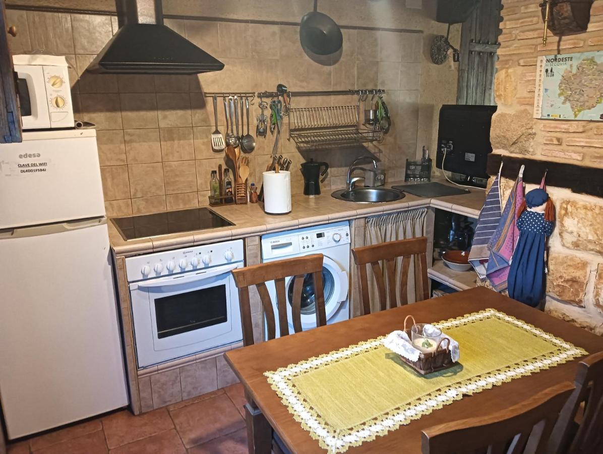 Casa Rural La Casa De Los Pollos Turrubuelo Ngoại thất bức ảnh