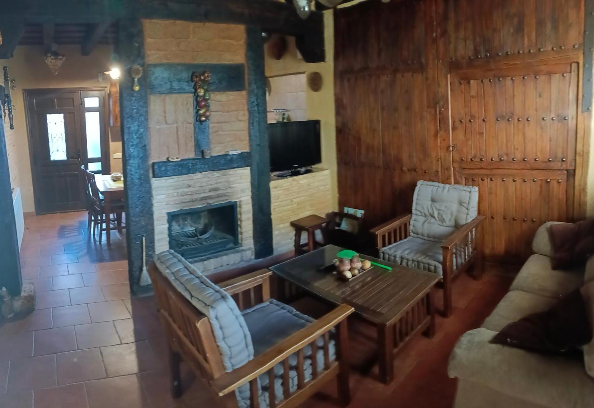 Casa Rural La Casa De Los Pollos Turrubuelo Ngoại thất bức ảnh