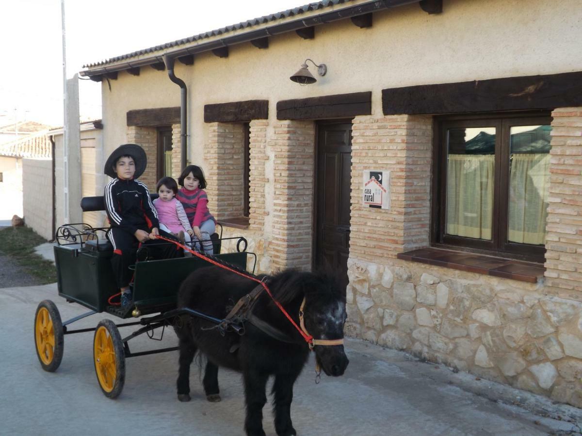 Casa Rural La Casa De Los Pollos Turrubuelo Ngoại thất bức ảnh