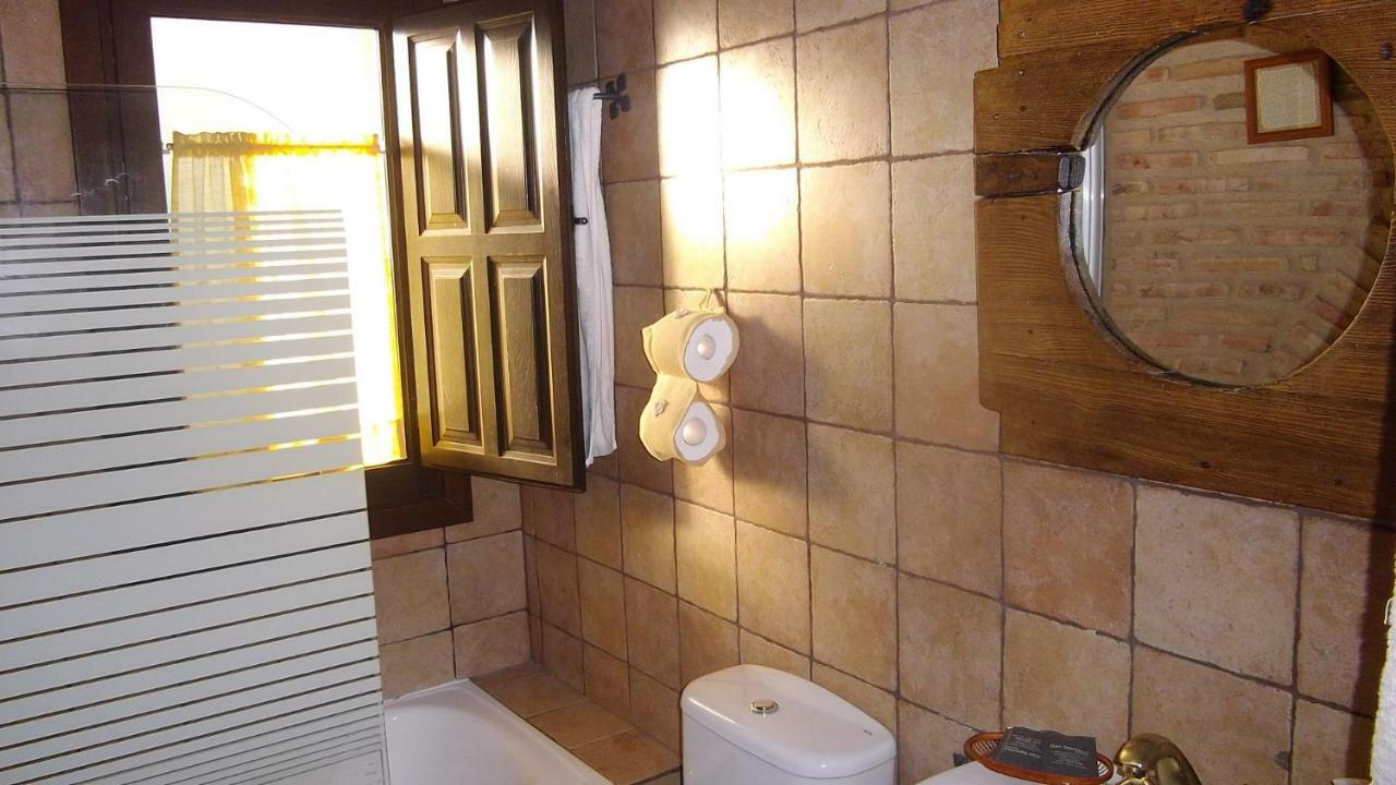 Casa Rural La Casa De Los Pollos Turrubuelo Ngoại thất bức ảnh
